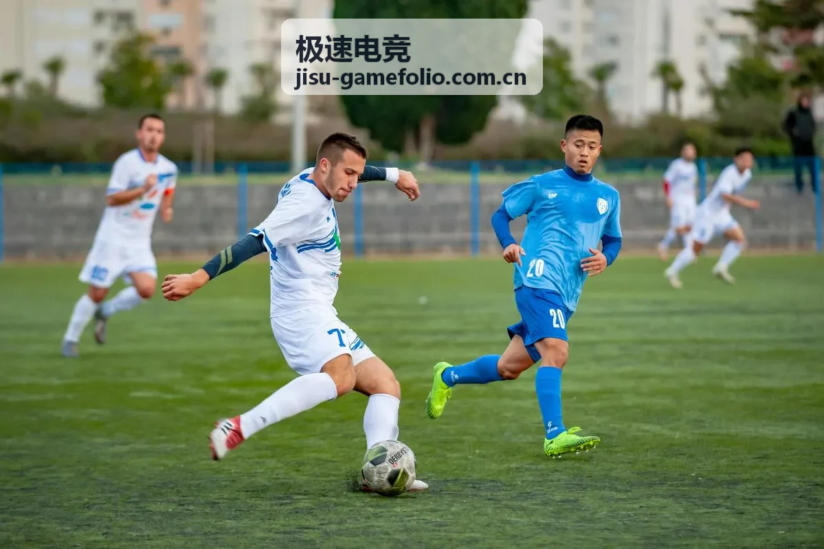 职业战队在极速电竞训练基地进行集训